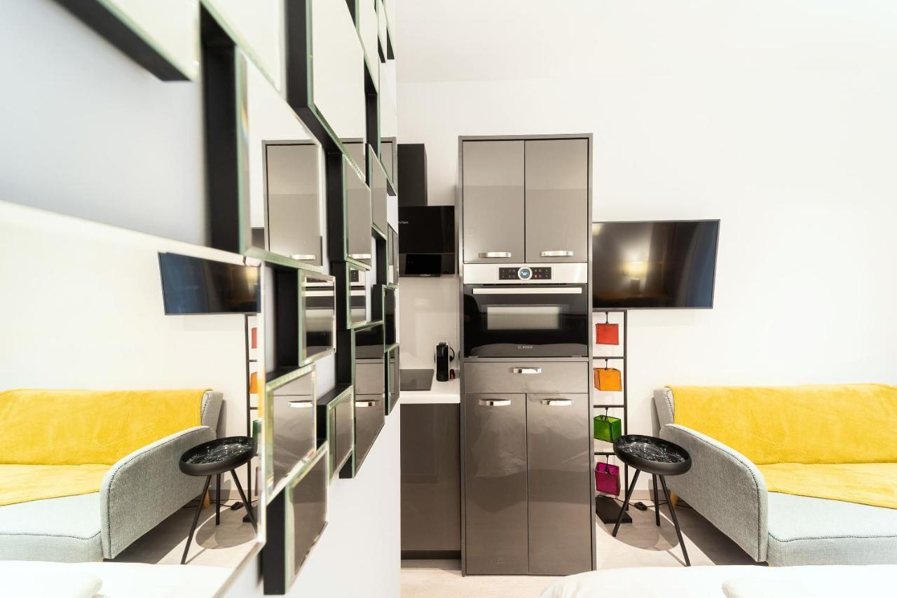 Galleries Elegant Suites Thessaloniki Exterior photo